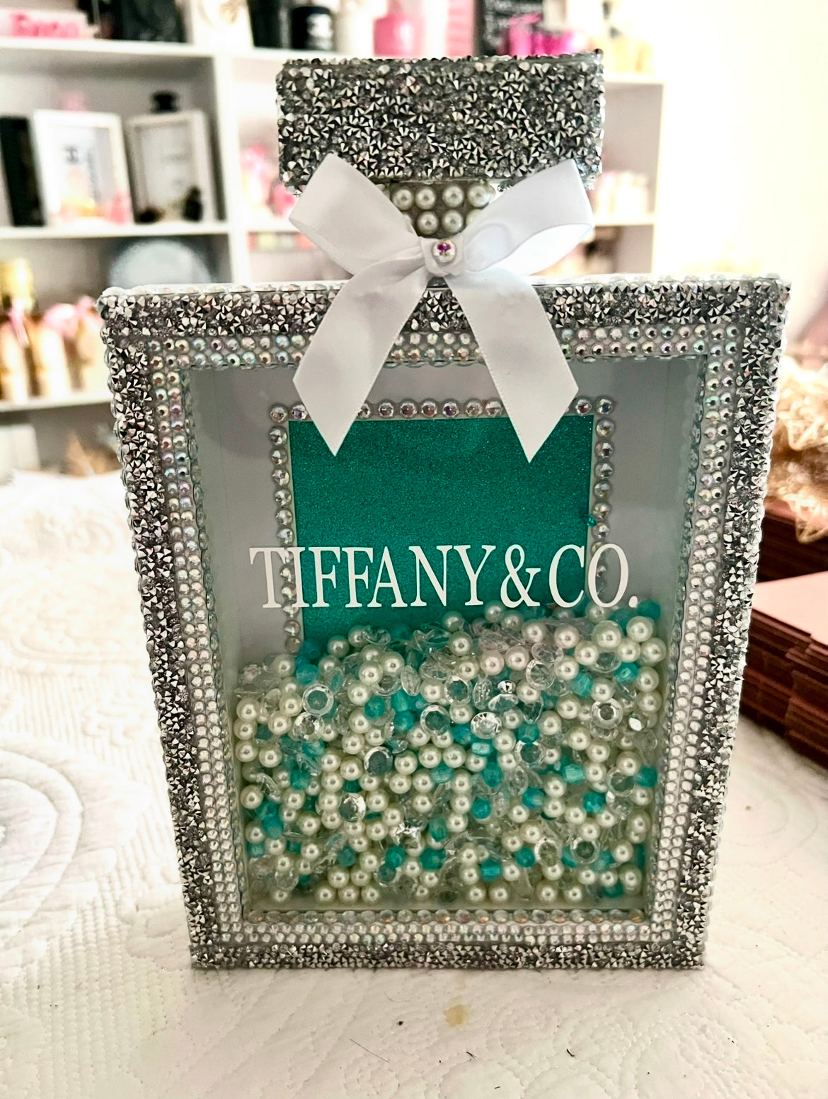 Tiffany inspired diamonds & pearls frame