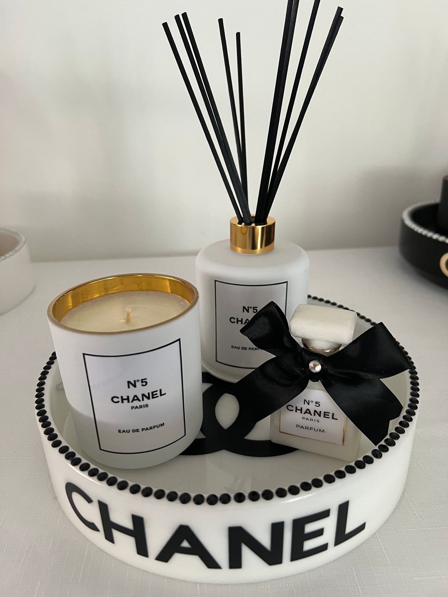 Deluxe Candle & Diffuser White Tray Set