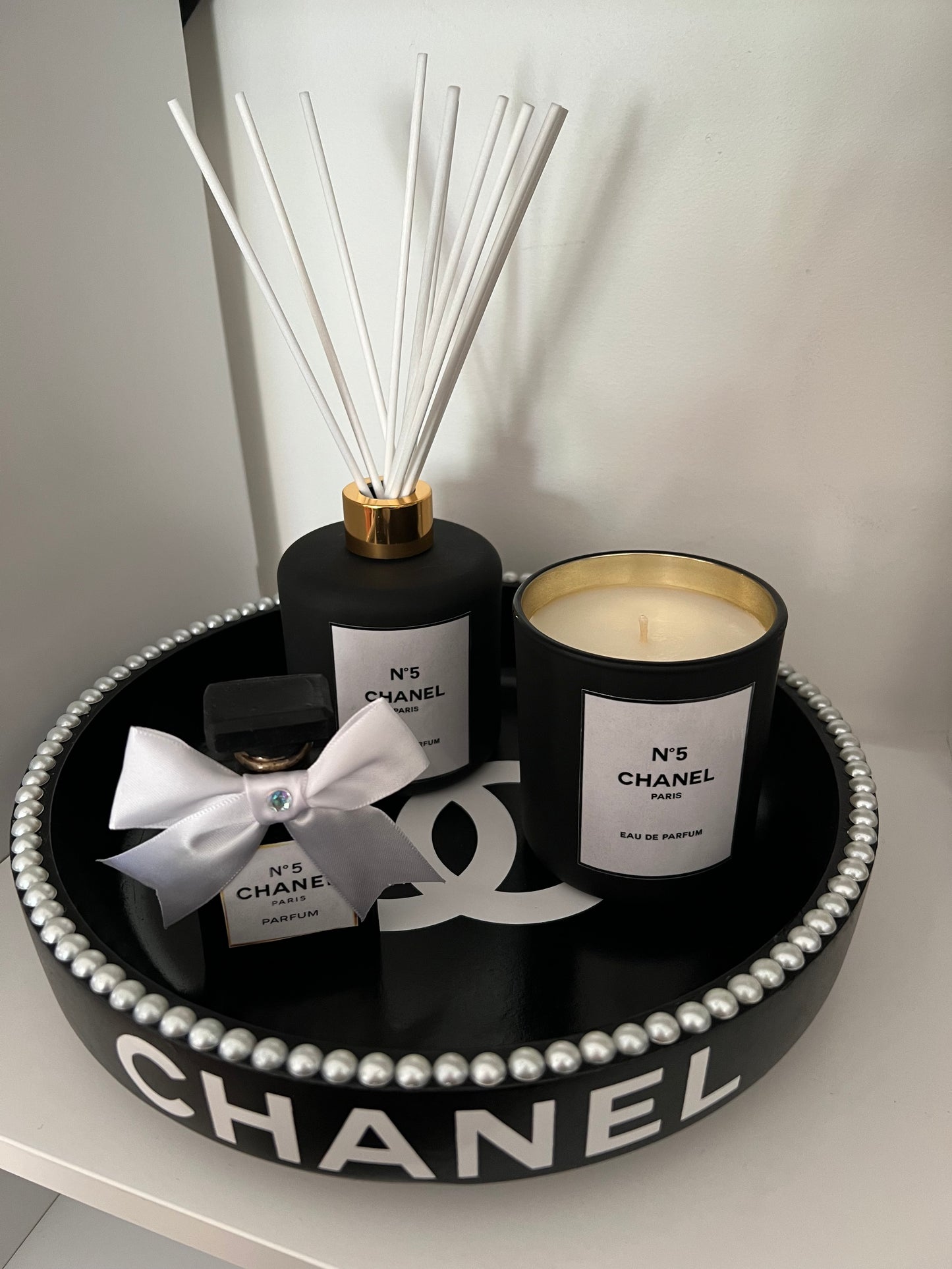 Deluxe Candle & Diffuser Black Tray Set